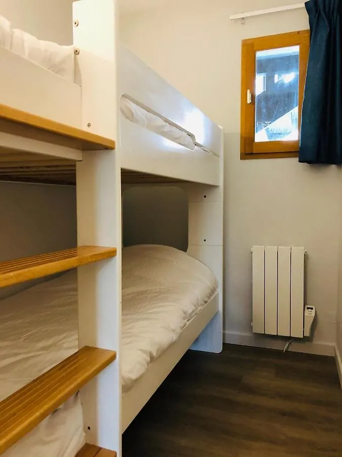 Le Chalet D'Aurouze 103, Appartement 6 Personnes - La Joue Du Loup 0*,  France